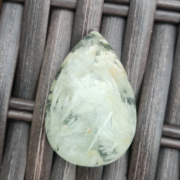 Jewelry - Green Feather Fluorite cabashon tear drop with drilled hole